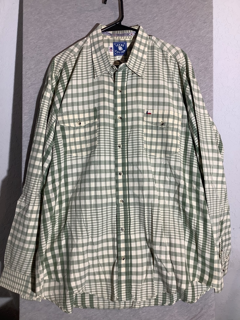 Texas Cotton Men’s Green Plaid Button-Up Shirt